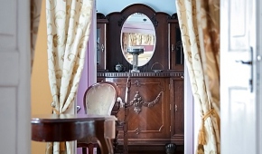 Muzeum Regionalne w Bełchatowie, wystawa "Wnętrza dworskie z przełomu XIX i XX wieku" fot. JaKa Studio