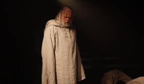 Wergiliusz (Mariusz Saniternik). fot. Jarek Darnowski / Teatr Logos