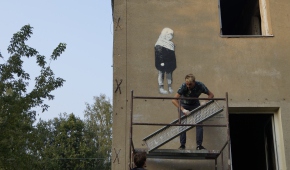 Dziewczyna, którą namalowano podczas tegorocznej akcji.