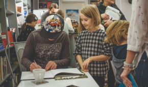 Spotkanie autorskie z Przemysławem Wechterowiczem. Fot. Ilona Gruchała