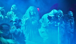 Scena ze spektaklu "Karczma pod białym łabędziem", fot.P.Reising