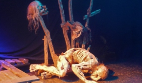 Scenografia spektaklu "Karczma pod białym łabędziem", fot.P.Reising