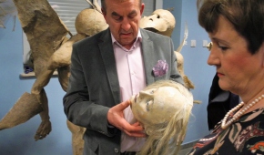 W teatralnej rekwizytorni i pracowni. fot.P.Reising