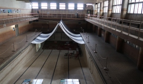 Wystawa Fotofestiwalu na basenie YMCA, fot. ATN