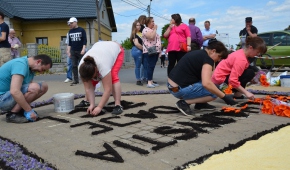 Spycimierskie kwietne dywany, fot. materiały prasowe Urząd Miasta Uniejów