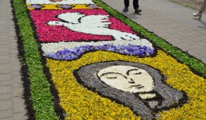 Spycimierskie kwietne dywany, fot. materiały prasowe Urząd Miasta Uniejów