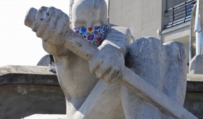 Rzeźba "Wioślarz" (przed Miejskim Domem Kultury w Radomsku). fot: Tomasz Zawadzki