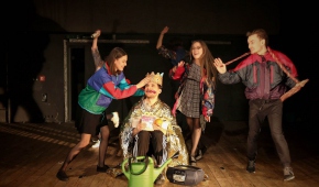 "Prawie my", reż. Marcin Wierzchowski (AT Kraków)