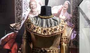 Suknia Bony z serialu "Królowa Bona", fot. Mikołaj Zacharow