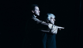 "Tragedia Jana", Paweł Głowaty jako Herod, obok Tomasz Rodowicz jako Jan. Fot. Zuza Balcerzak / mat. promocyjne